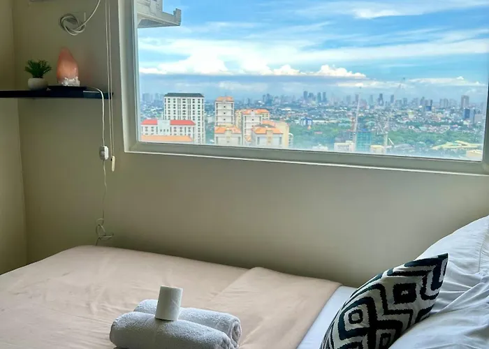 公寓式飯店 The View In Urban Deca Tower Edsa 3*